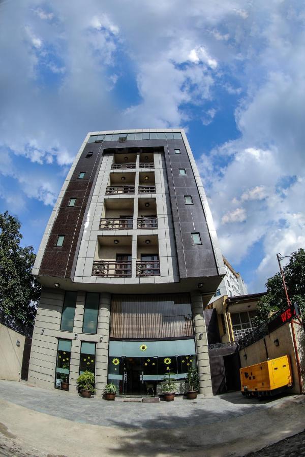 Hotel Tirago Addis Abeba Exteriér fotografie